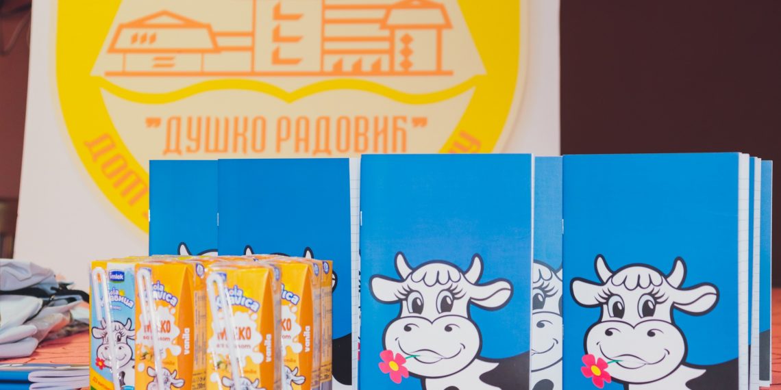 Пакетићи за малишане из Дома за незбринуту децу 22 AM PRESS