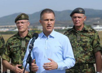 Стефановић: Обавезни војни рок је реална потреба војске