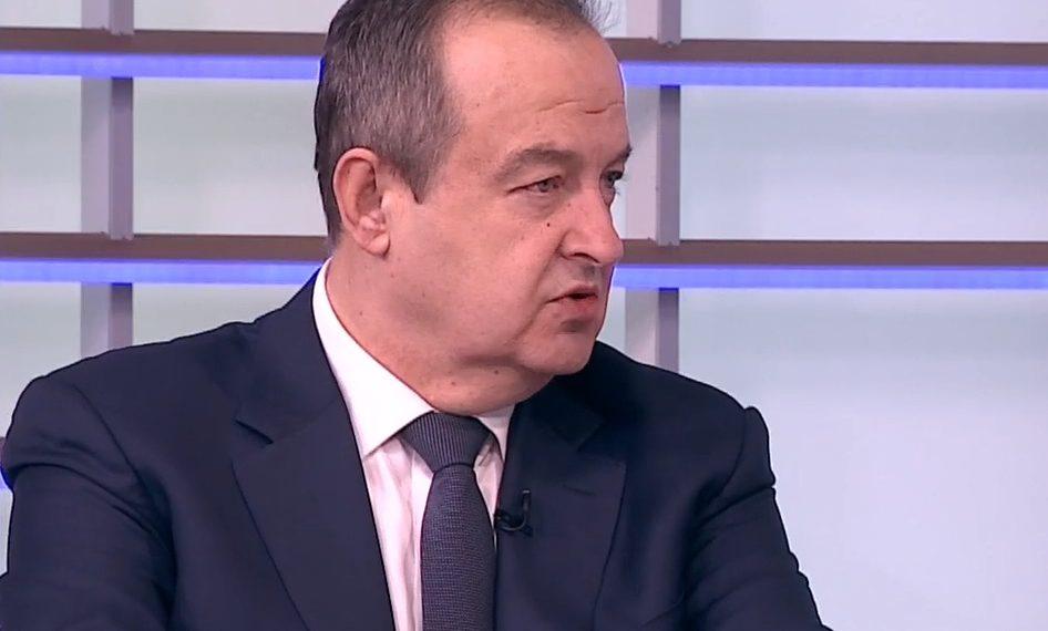 ДАЧИЋ: БРЗОМ ИНТЕРВЕНЦИЈОМ ПОЛИЦИЈЕ СПРЕЧЕНА ВЕЋА ТРАГЕДИЈА 22 ДАЧИЋ: БРЗОМ ИНТЕРВЕНЦИЈОМ ПОЛИЦИЈЕ СПРЕЧЕНА ВЕЋА ТРАГЕДИЈА