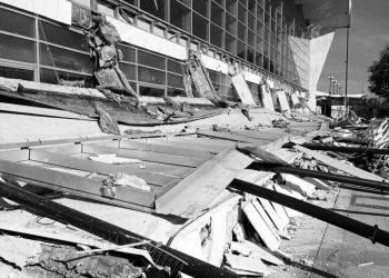 11 ОСОБА УХАПШЕНО ЗБОГ ПАДА НАСТРЕШНИЦЕ