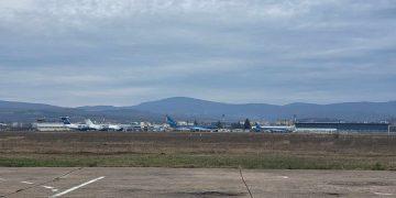 ПРЕДСТАВЉЕН МОЋНИ ДРОН УБИЦА ВУЧИЋ СА АЛИЈЕВИМ НА ПРИКАЗУ