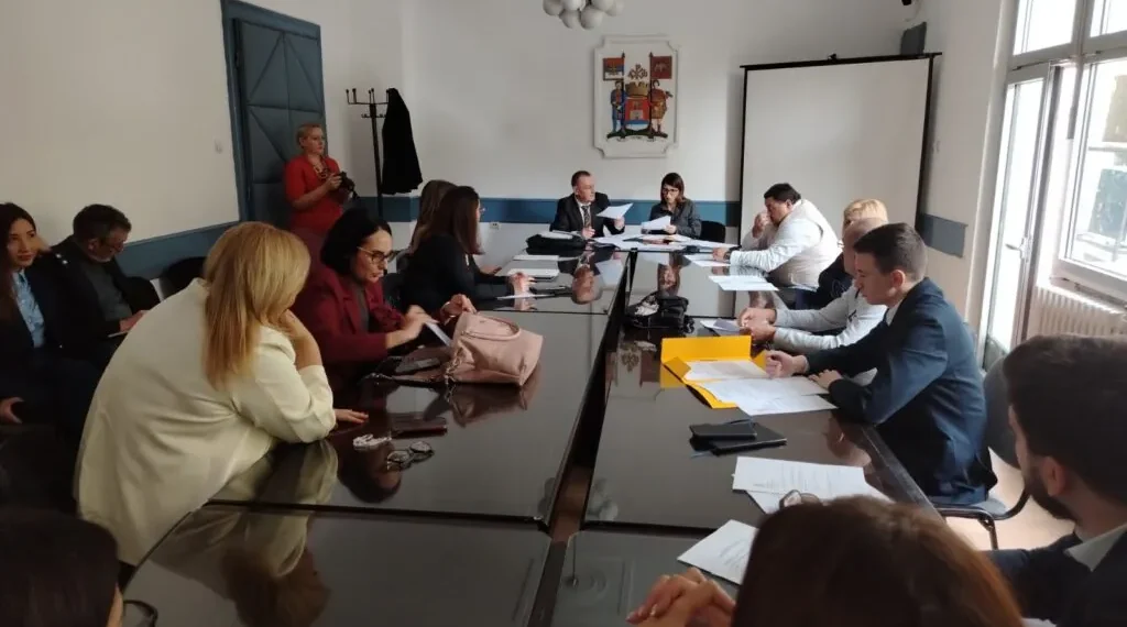 КОМИСИЈА У НИШУ ЗА СТАТУС РОДИТЕЉА-НЕГОВАТЕЉА