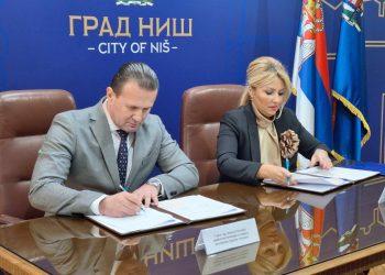 ПОТПИСАН СПОРАЗУМ ЗА БРЗО РЕШАВАЊЕ РАДНИХ СПОРОВА