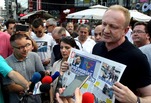 STRANKA SLOBODE I PRAVDE U NISU 1 SCALED 1 МАРИНИКА ТЕПИЋ И ЂИЛАС У НИШУ: ПОЛИТИЧКИ БЛЕД И ВЕЋ ВИЂЕН НАСТУП ПРЕД ГРАЂАНИМА И НОВИНАРИМА (ВИДЕО)