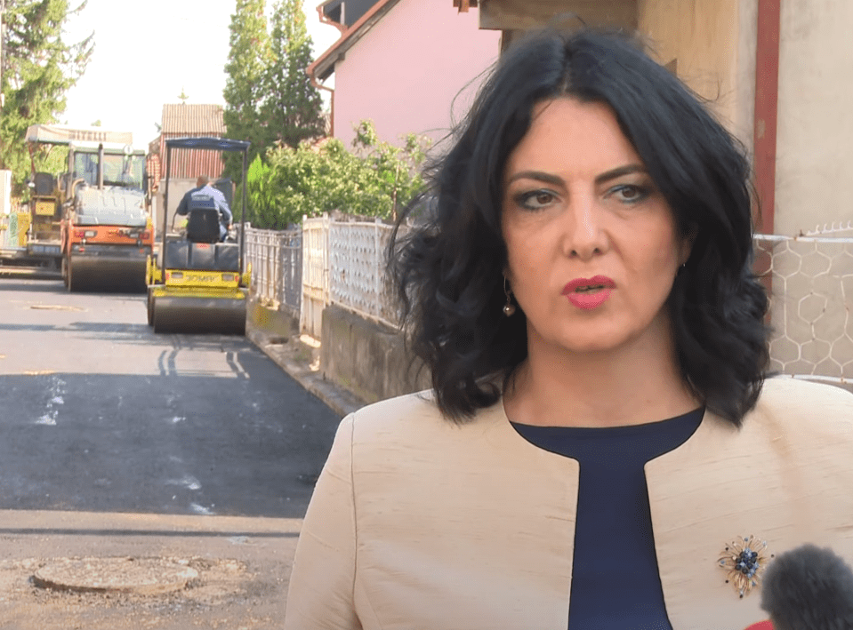 ПАЉИНСКА УЛИЦА У НИШКОМ НАСЕЉУ ШЉАКА ДОБИЛА ЈЕ НОВ АСВАЛТ 26 AM PRESS