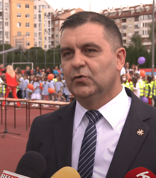 ГРАДСКА ОПШТИНА МЕДИЈАНА ЧЕТВРТУ ГОДИНУ ЗАРЕДОМ ОБЕЗБЕДИЛА УНИФОРМЕ ЗА ЂАКЕ ПРВАКЕ 26 AM PRESS