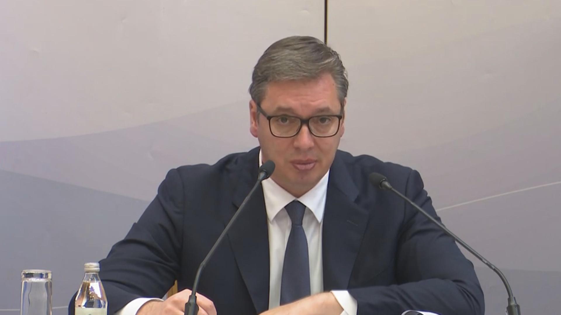 ВУЧИЋ - СРПСКА СТРАНА ПРИХВАТИЛА ЈЕ КОМПРОМИСНИ ПРЕДЛОГ ЗА ДЕЕСКАЛАЦИЈУ СИТУАЦИЈЕ НА КИМ 26 AM PRESS