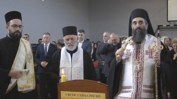 IMAGE9 УЧЕНИЦИ СПЕЦИЈАЛНЕ ШКОЛЕ &QUOT;БУБАЊ&QUOT; ОБЕЛЕЖИЛИ САВИНДАН (ФОТО- ВИДЕО)