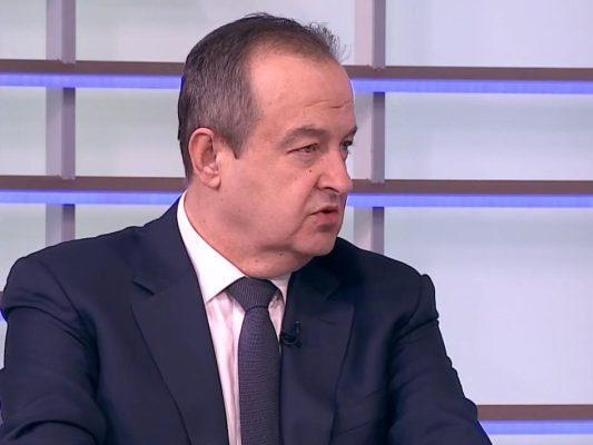 DACIC TV PRVA ДАЧИЋ: БРЗОМ ИНТЕРВЕНЦИЈОМ ПОЛИЦИЈЕ СПРЕЧЕНА ВЕЋА ТРАГЕДИЈА